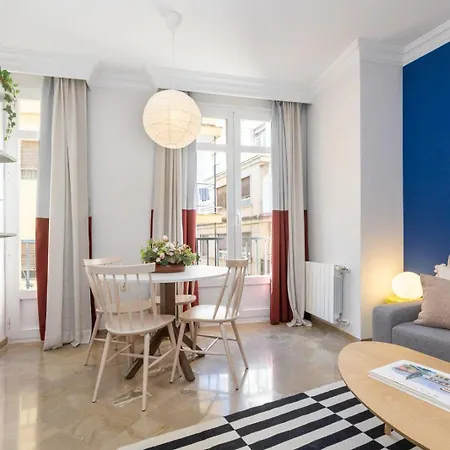 Daire Gran Via Cozy And Elegant Granada