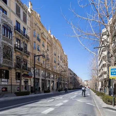 Daire Gran Via Cozy And Elegant *