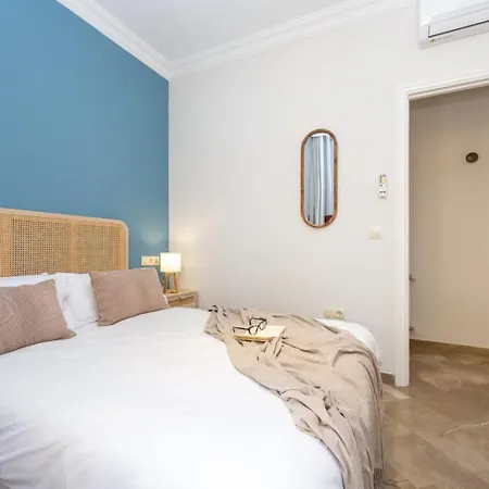Daire Gran Via Cozy And Elegant *