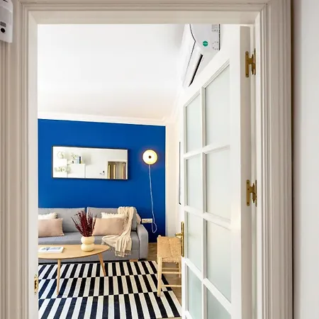 Daire Gran Via Cozy And Elegant *