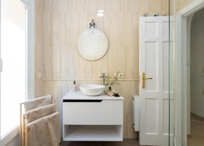 Chezmoihomes Gran Via Cozy * Granada
